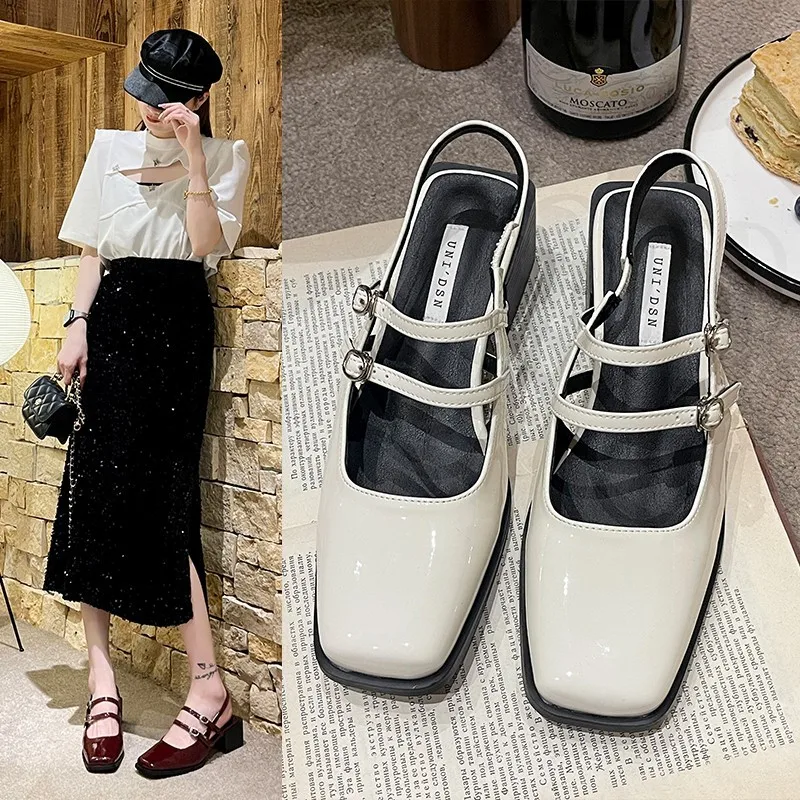 Женские летние новые сандалии Baotou с квадратной головкой и пряжкой в одну линию Mary Jane на высоком толстом каблуке в стиле ретро 2023 года.